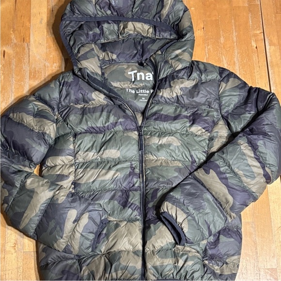 TNA Camouflage Insulated Jacket - Picture 1 of 4